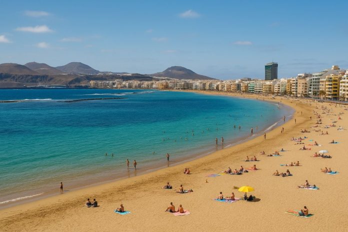 Пляжи Лас-Пальмаса Лас-Кантерас, Алькарванерас и укромные бухты Пляжи Лас-Пальмаса Лас-Кантерас, Алькарванерас и укромные бухты