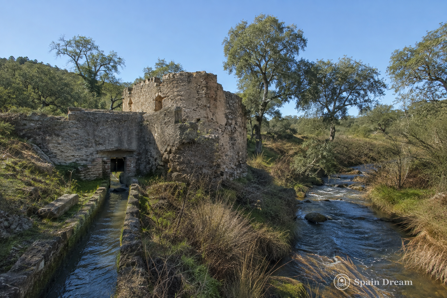 Старая водяная мельница у Гуадиамара