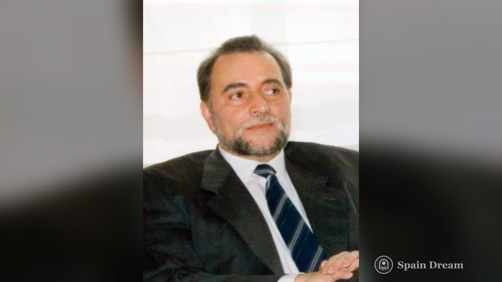 Хулио Ангита – биография