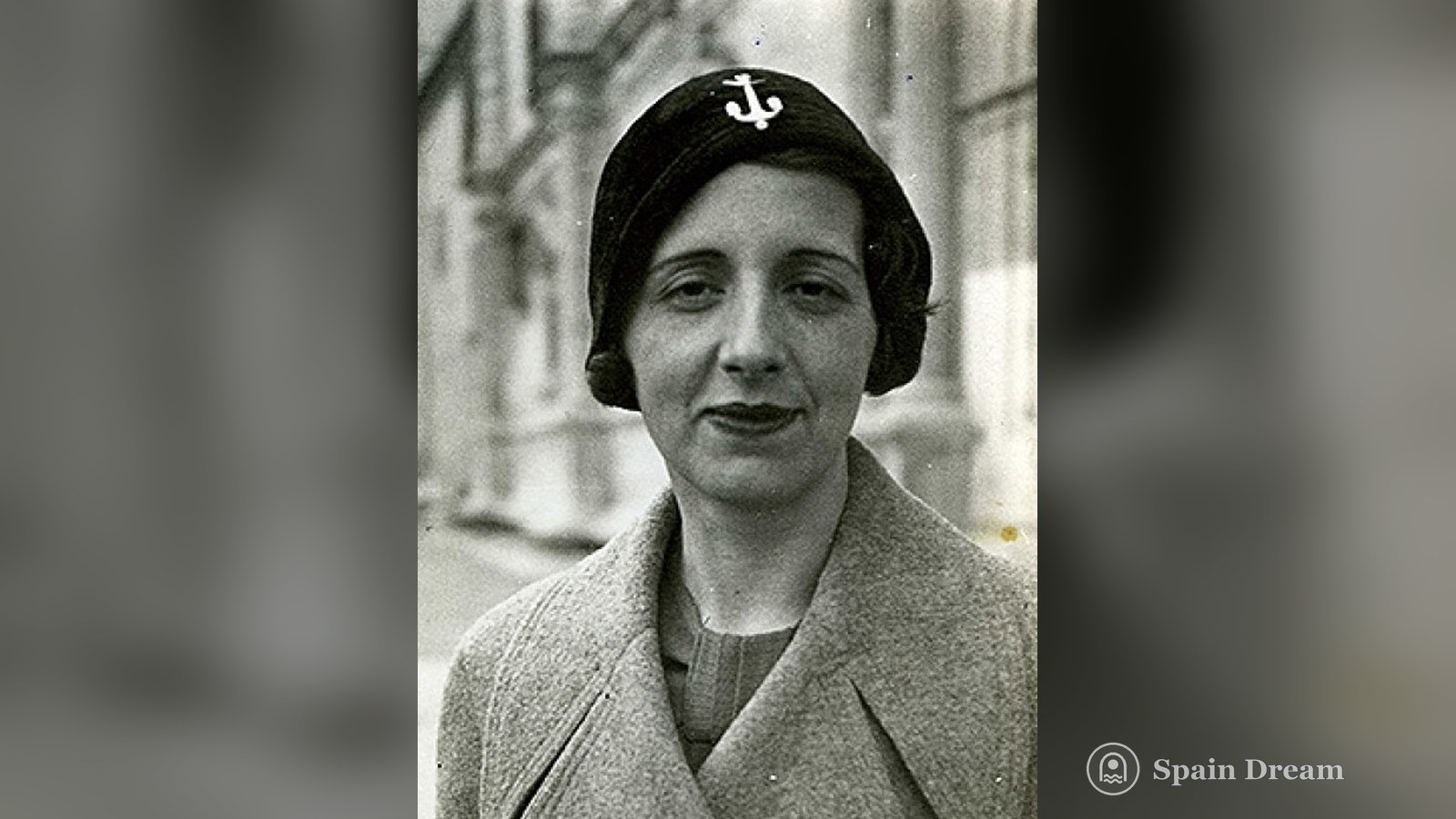 Мария Самбрано – биография